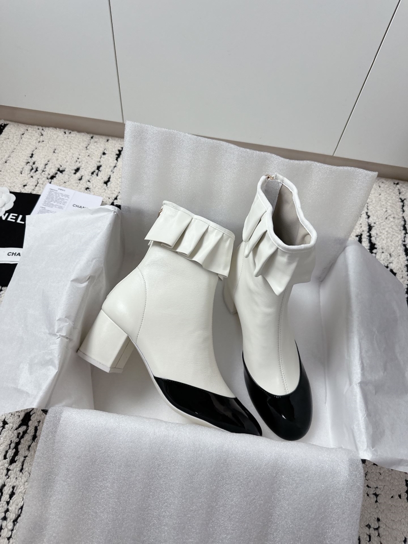 Ch**el boots